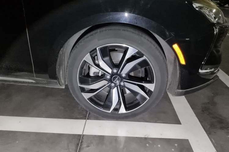 Used SERES SF5 2020 Two-Wheel Drive High-Performance Sports Edition
