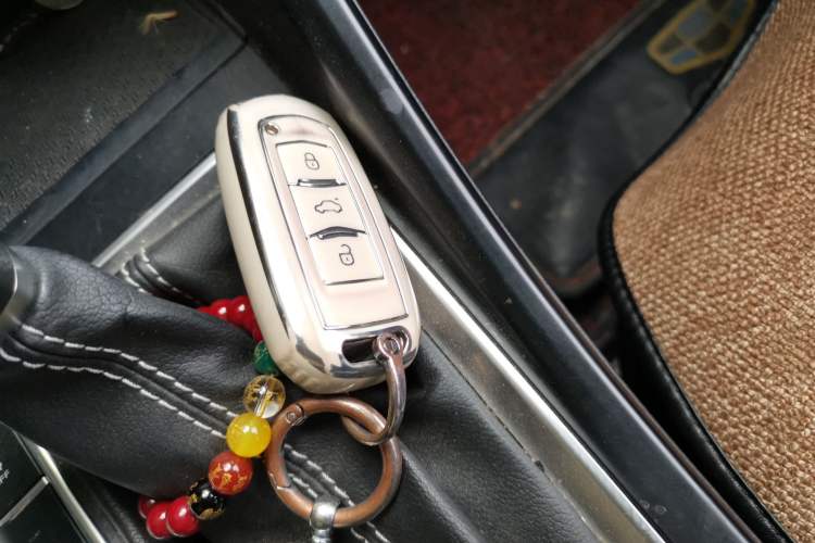 Used Geely Auto Vision X3 2020 1.5L CVT Luxury Model Vehicle Key