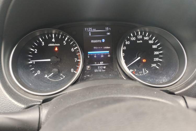 Used Nissan Qashqai 2019 2.0L CVT Luxury Edition Odometer Close Up