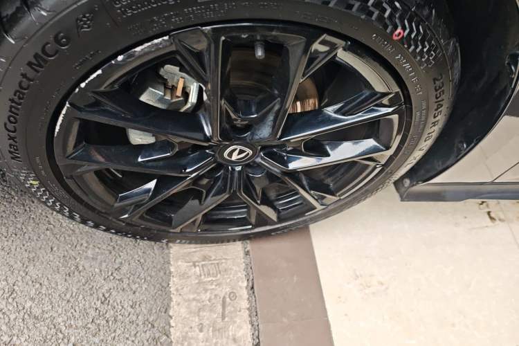 Used Changan UNI-V 2024 1.5T Prestige Edition
