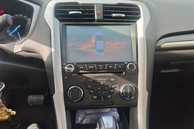 Used Ford Mondeo 2013 1.5L GTDi180 Fashion Edition Audio And AC Panel