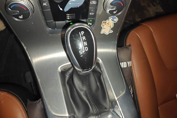 Used Volvo S60 2016 S60L T4 Zhiyuan Edition
