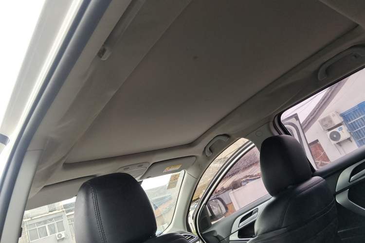 Used Soueast DX7 2018 Prime 1.5T Manual Luxury Model China V Standard
