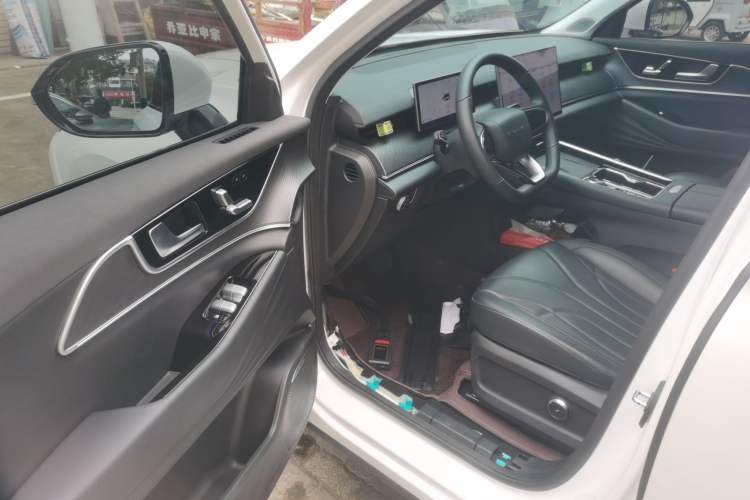 Used Chery Fengyun T9 2024 120 Long-Range Luxury Version 5 Seats Ternary Lithium
