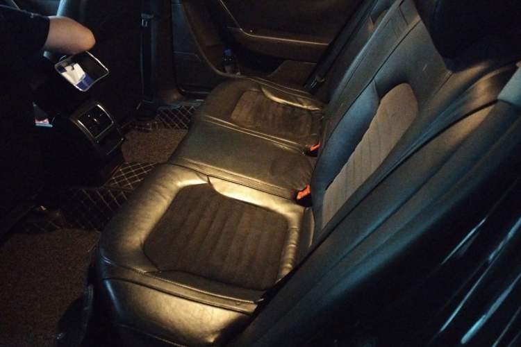 Used Volkswagen Magotan 2013 2.0 TSI Luxury Model