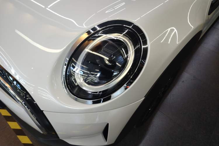 Used MINI 2023 1.5T ONE Five-Door Edition
