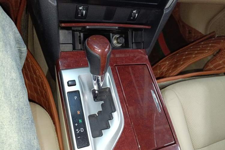 Used Toyota Camry 2013 2.0G Comfort Edition Gear Lever