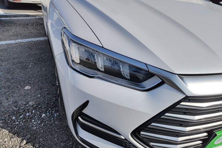 Used BYD Song Pro New Energy 2022 DM-i 110km Flagship Pro Model Right Front Headlight