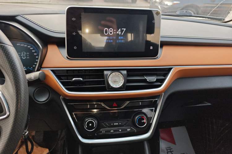 Used Wuling Hongguang S3 2018 1.5L Manual Luxury Model China V Standard