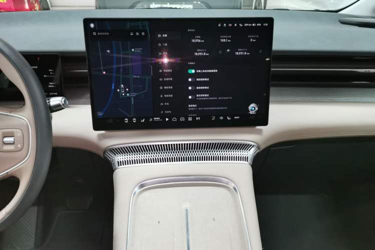 Used XPeng X9 2025 740 Ultra-Long Range Max