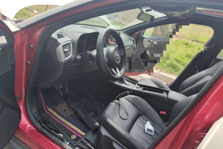 Used Mazda CX-4 2018 2.0L Automatic Two-Wheel Drive Blue Sky Dynamic Version China VI Standard Left Front Seat