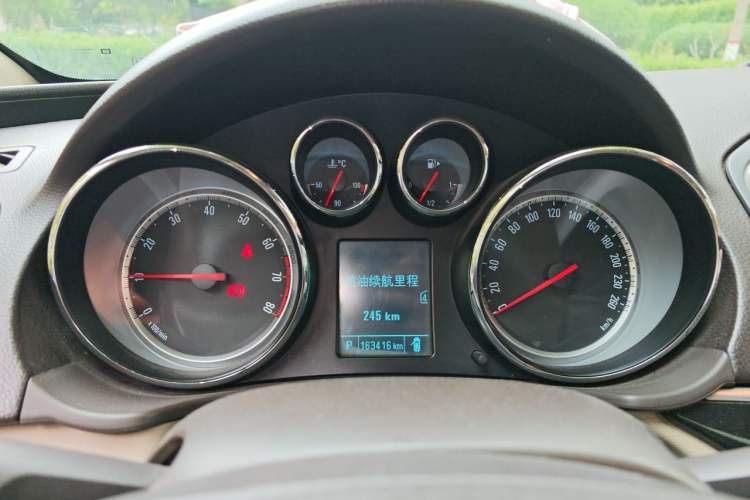 Used Buick Regal 2014 2.0L Leading Fashion Edition Instrument Cluster