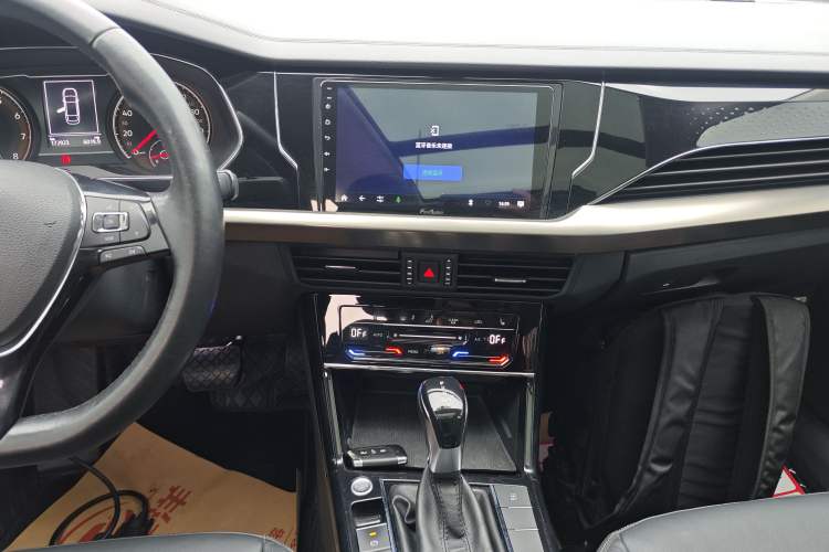 Used Volkswagen Passat 2020 330TSI Elite Edition China VI
