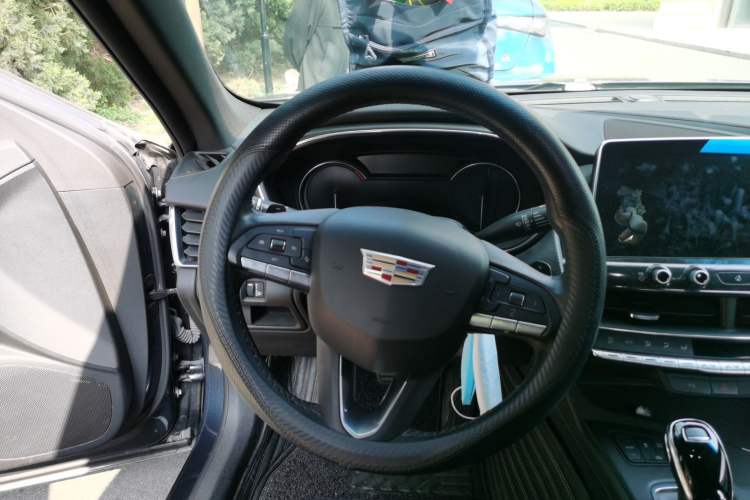 Used Cadillac CT5 2020 Revised Version 28T Fashion Edition Steering Wheel