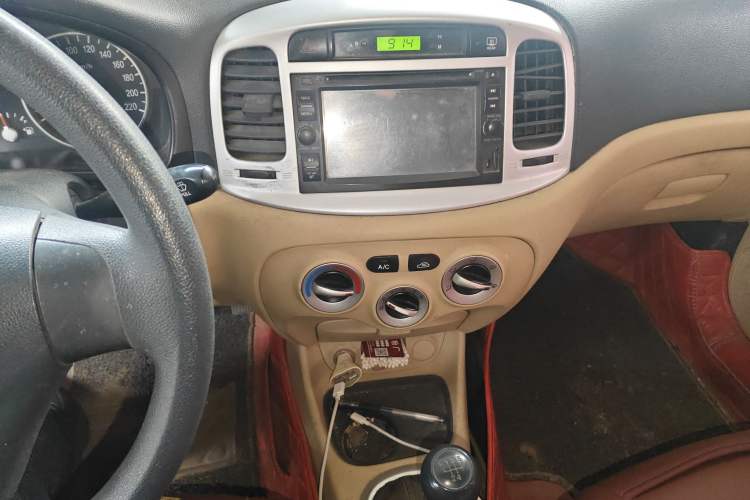 Used Hyundai Accent 2011 1.4 Manual Comfort Version
