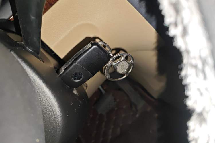 Used Volkswagen Touran 2013 1.4T DSG Comfort Edition 5-Seater Vehicle Key