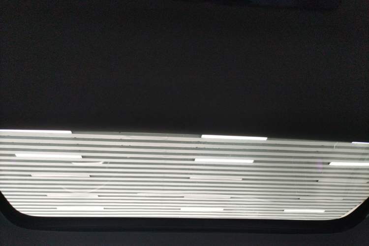 Used Li Auto L8 2023 Pro Model
