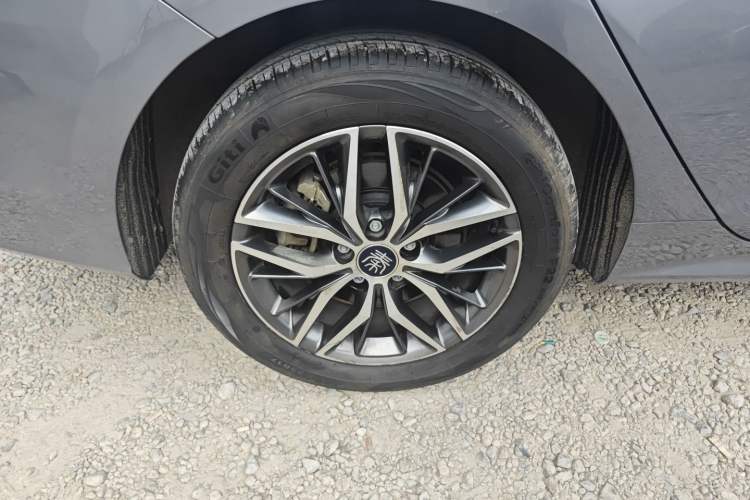 Used BYD Qin PLUS 2021 DM-i 55KM Flagship Model Right Rear Wheel Hub