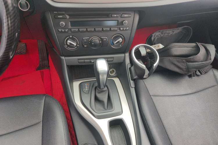 Used BMW X1 2013 sDrive18i Fashion Model
