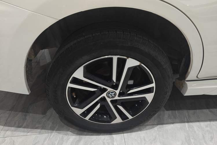 Used Venucia T70 2019 2.0L CVT Enjoy Edition China V Standard
