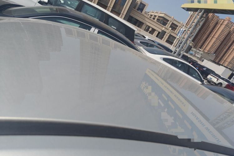 Used Hongqi E-QM5 2022 431 km Charge & Enjoy Edition Roof