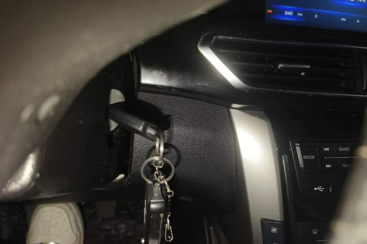 Used DORCEN G60 2019 1.6L Manual Elite Model China V Standard
