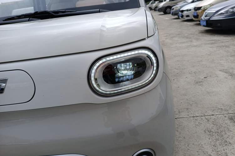 Used Wuling Hongguang MINIEV 2024 3rd Generation 215km Youth Edition Left Front Headlight