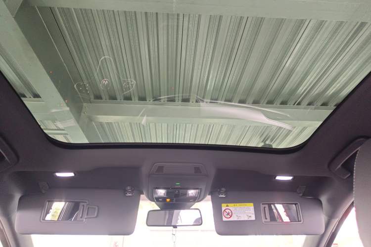 Used Volkswagen ID.4 CROZZ 2025 Pure Edition Headliner