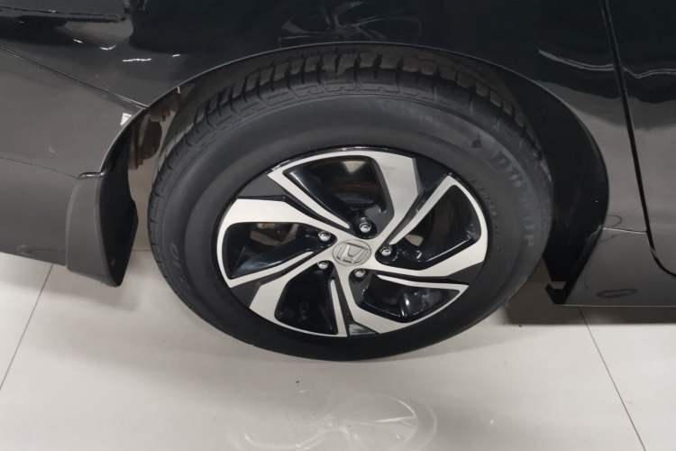 Used Honda Accord 2016 2.0L Comfort Edition Right Rear Wheel Hub