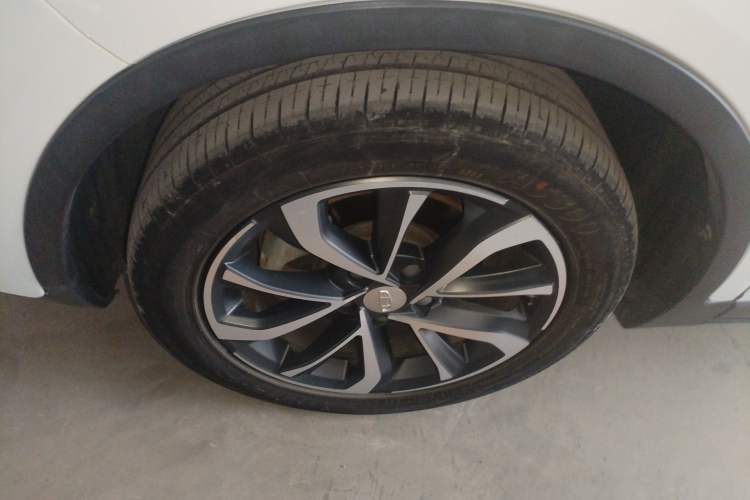 Used Geely Auto Emgrand GS 2019 1.4T CVT Edition Left Front Wheel Hub