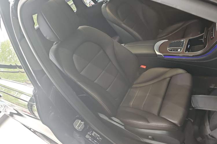 Used Mercedes-Benz GLC 2021 GLC 300 L 4MATIC Dynamic Model