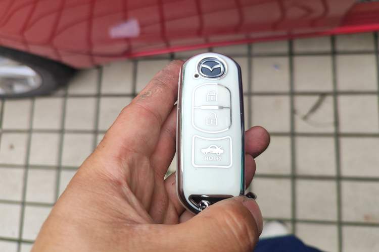 Used Mazda Atenza 2015 2.0L Blue Sky Luxury Edition Vehicle Key