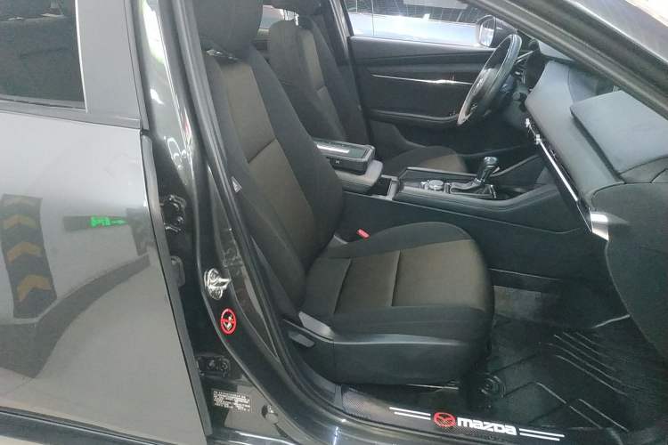 Used Mazda Mazda 3 Axela 2023 2.0L Automatic ZhiXuan Edition
