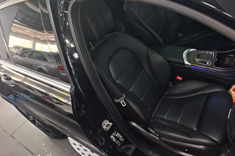 Used Mercedes-Benz GLC 2021 GLC 260 L 4MATIC Luxury Model
