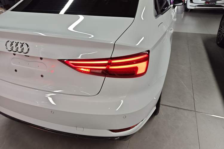 Used Audi A3 2018 30th Anniversary Edition Limousine 35 TFSI Ambition Model
