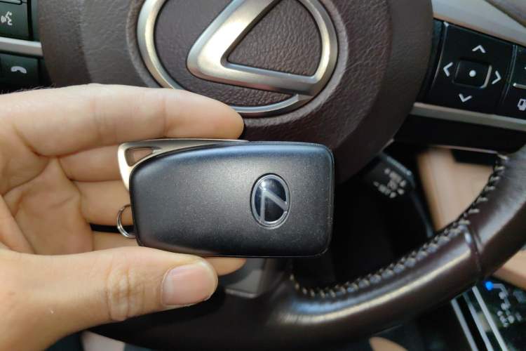 Used Lexus ES 2015 200 Elite Edition Interior 1