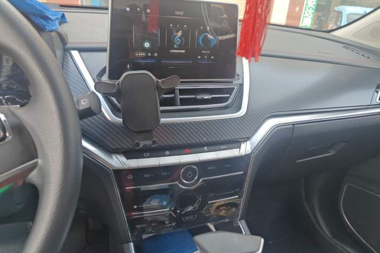 Used Venucia T60 2020 1.6L CVT Smart Drive Version China VI Standard
