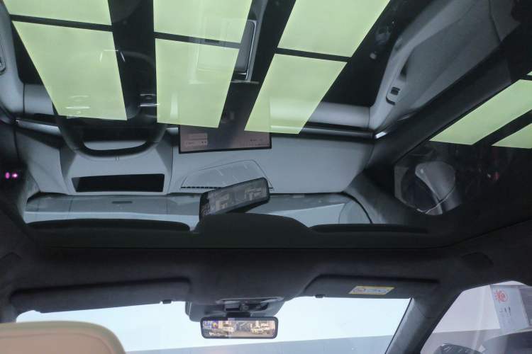 Used XPeng P7 2025 Model—820 Ultra Long Range Ultra
