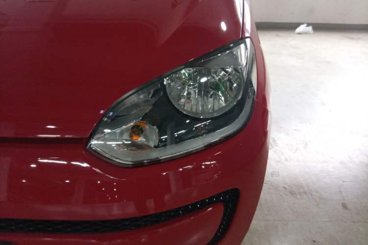 Used Volkswagen up! 2015 1.0L move up!