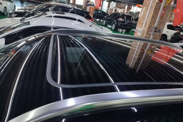 Used Hongqi HS5 2025 2.0T All-Wheel-Drive Flagship Pro Edition
