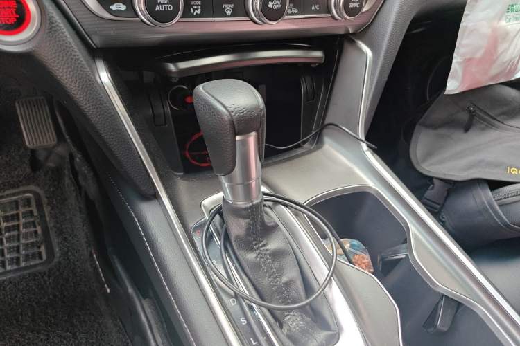 Used Honda Accord 2018 260TURBO Elite Edition China VI Gear Lever