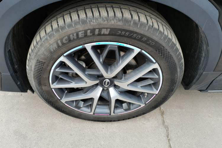 Used GAC Trumpchi GS8 2024 Linghang Series 2.0 TGDI Two-Wheel Drive Luxury Smart Connectivity Version
