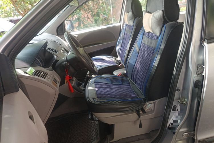 Used Mitsubishi Zinger 2010 2.0L Manual Classic Left Front Seat