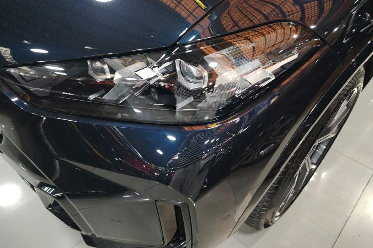 Used BMW X5 2023 xDrive 30Li Luxury M Sport Night Edition Package