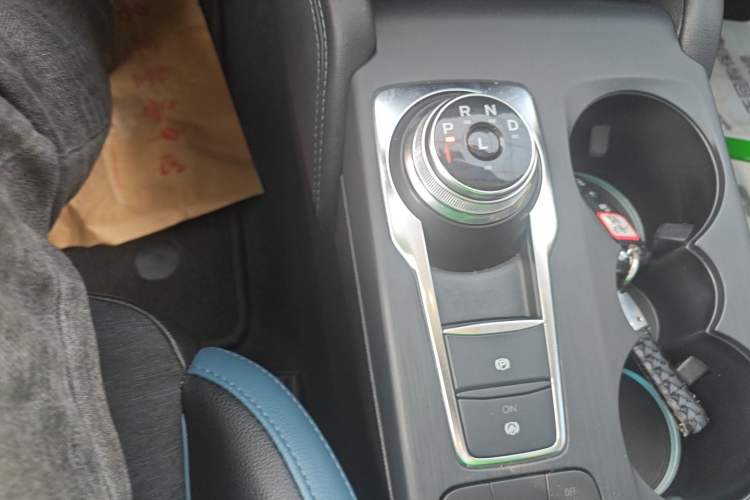 Used Ford Focus Active 2021 EcoBoost 180 Automatic Trendy Model Gear Lever