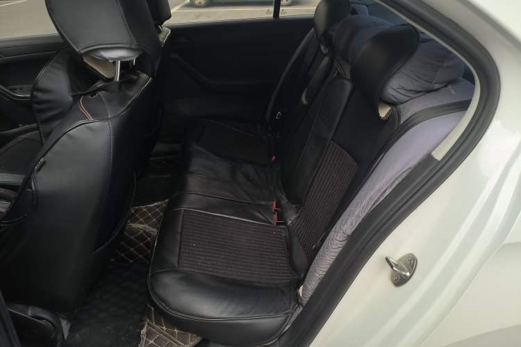 Used Volkswagen Jetta 2017 1.4L Manual Fashion Edition