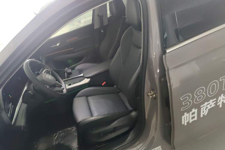 Used Volkswagen Passat 2025 Pro 380TSI Dragon Supreme Edition