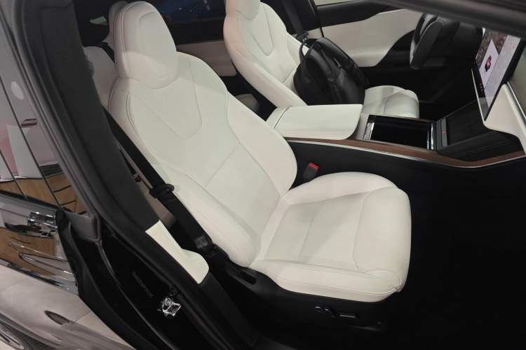 Used Tesla Model X 2023 Dual-Motor All-Wheel-Drive Version