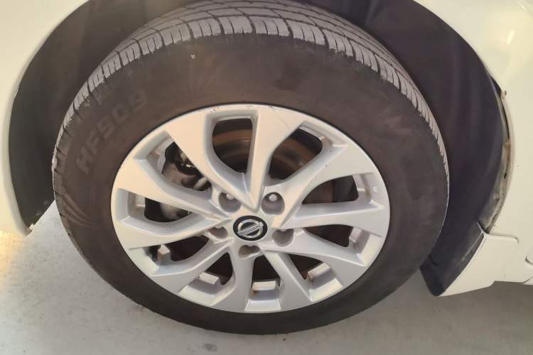 Used Nissan Sylphy 2016 1.6 XL CVT Luxury Edition Exterior 2