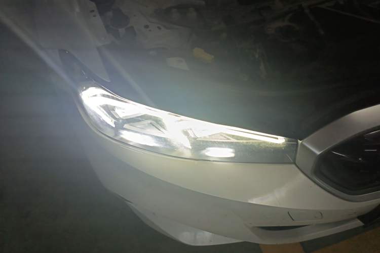 Used BMW i3 2022 eDrive 35 L Right Front Headlight